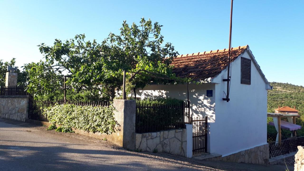 Luminaria Solis Vacation Home Rogoznica  Buitenkant foto