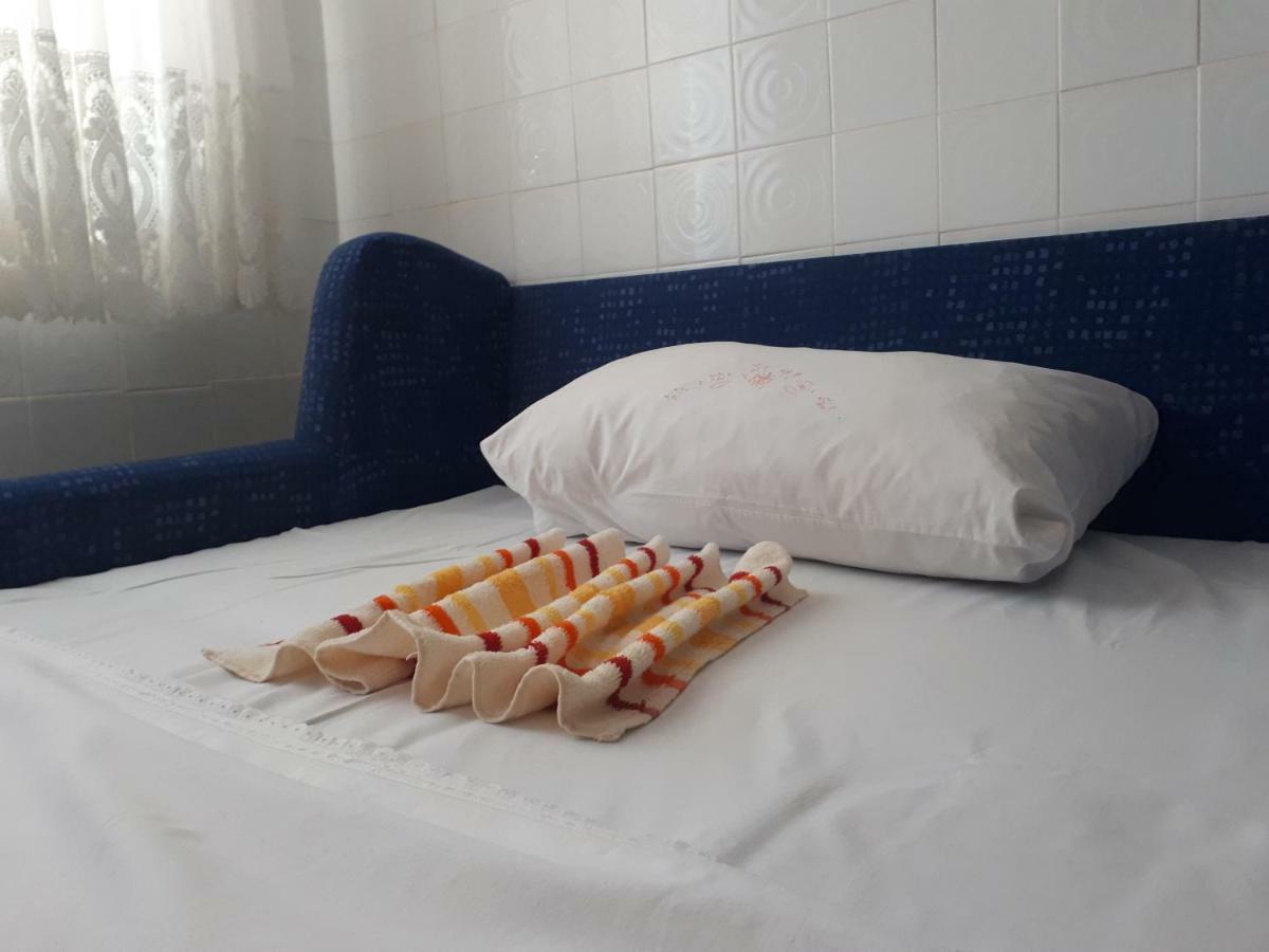 Luminaria Solis Vacation Home Rogoznica  Buitenkant foto