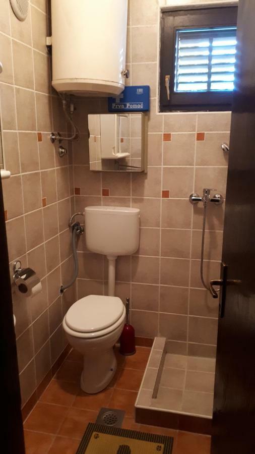 Luminaria Solis Vacation Home Rogoznica  Buitenkant foto