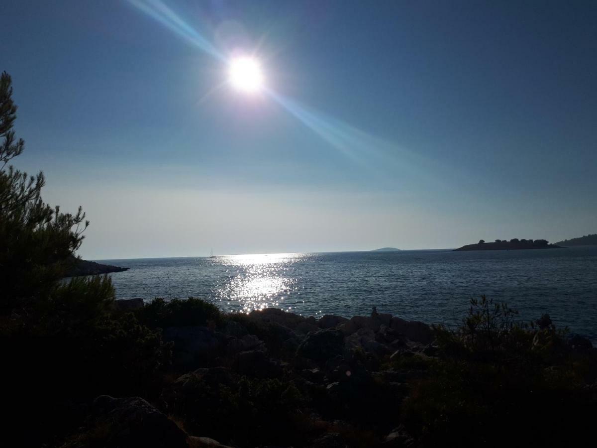 Luminaria Solis Vacation Home Rogoznica  Buitenkant foto